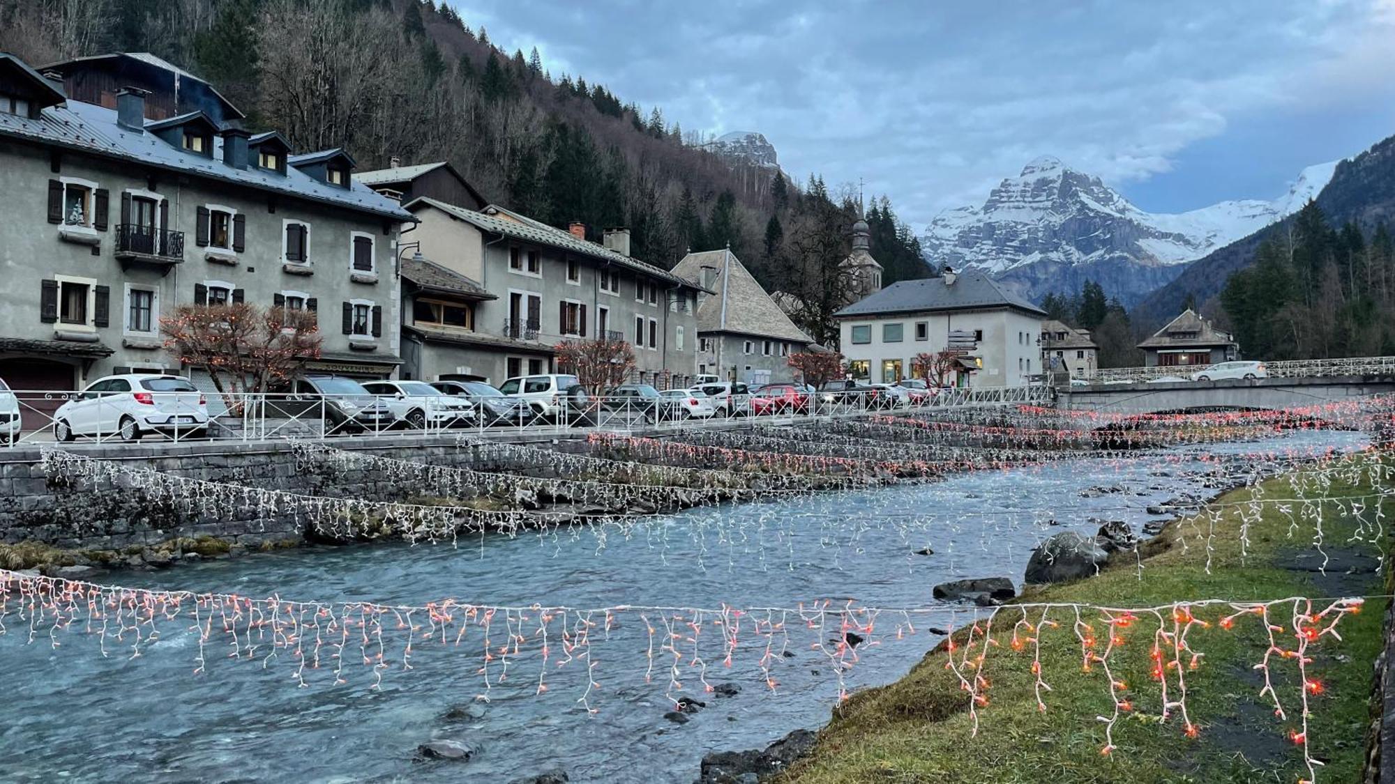 Chalet*** Au Pied D'Une Prairie Face A La Montagne Sixt 外观 照片